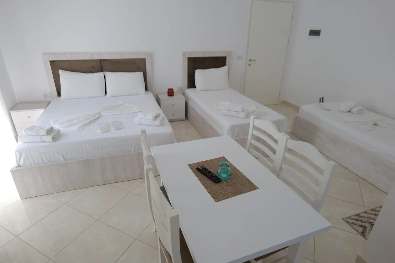 Hotel Seahorse Ksamil 5*,  Albania
